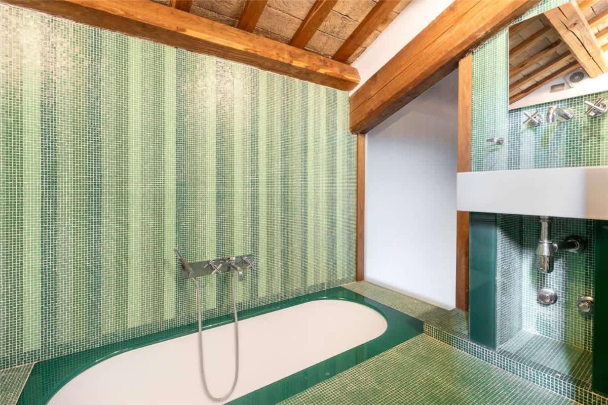 Luce Trastevere Retreat By Romeloft Roma